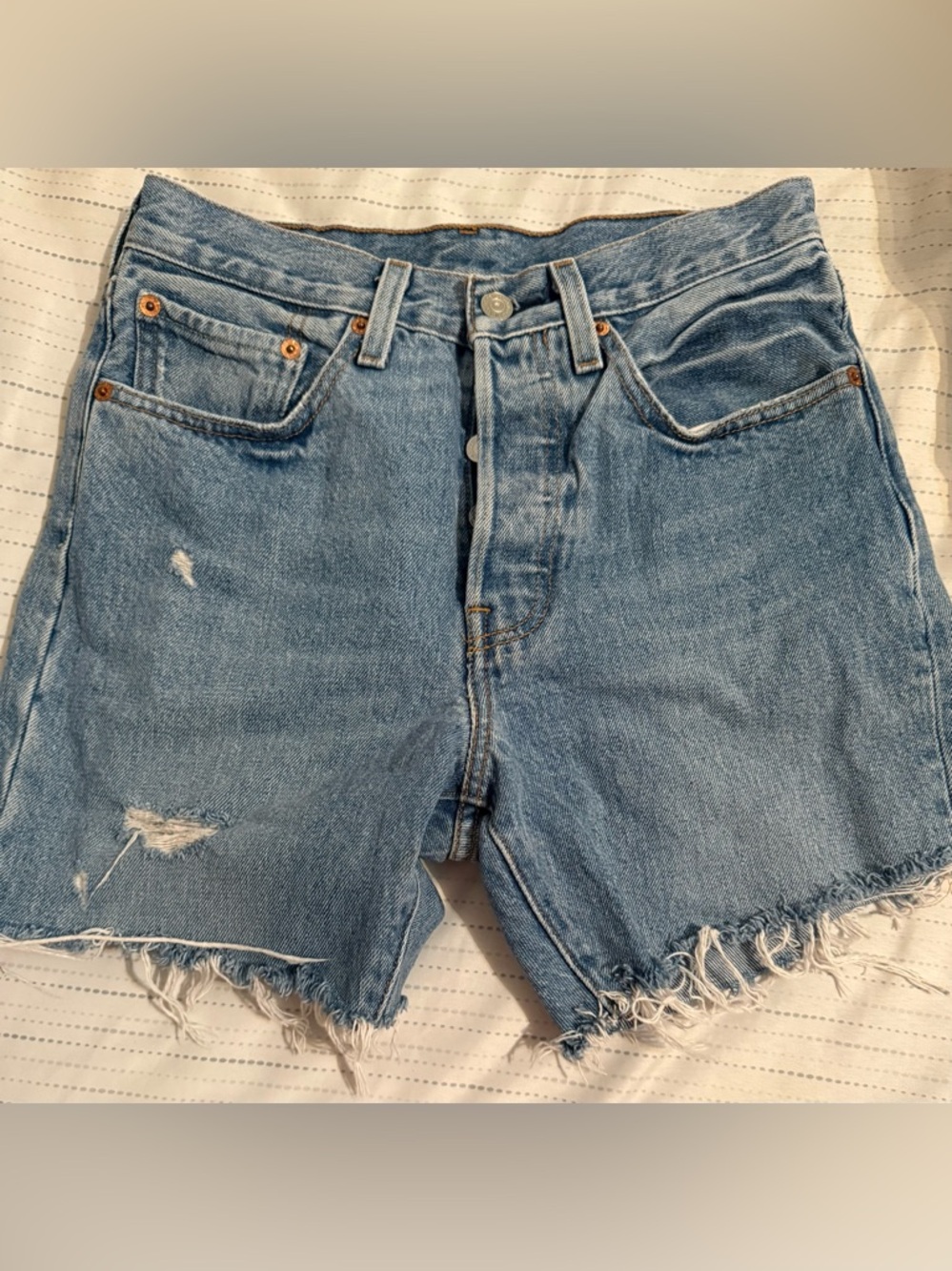 Levi's Light Blue Distressed High-Rise cut off Denim Shorts